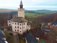 Burg und Kirche in Posterstein