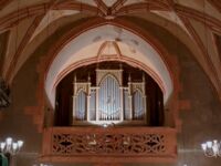 Blick auf die Kreuzbach-Orgel in der Dorfkirche in Ziegelheim